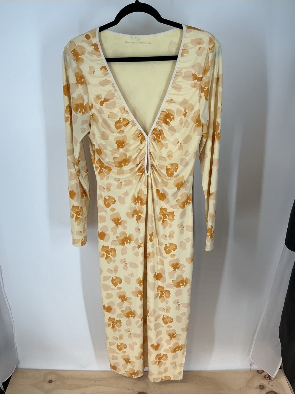 Abercrombie & Fitch Women's Long Sleeve Floral Maxi Dress in Yellow Cream Size L